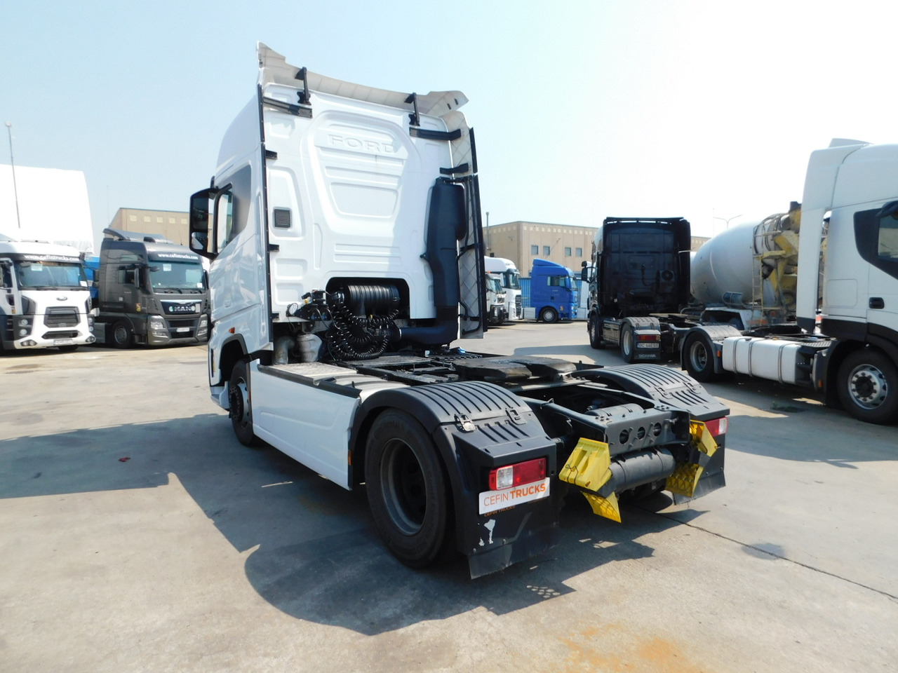 Ford F max 4x2 scab e6 12tx2620 - Tractor: foto 4 Ford F max 4x2 scab e6 12tx2620 - Tractor: foto 4