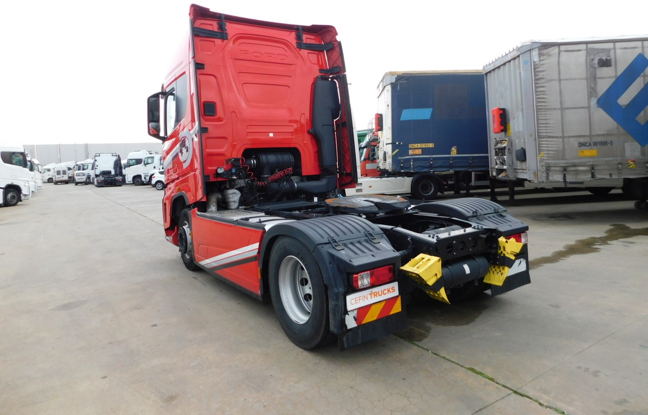 Ford F max 4x2 scab e6 12tx2620 - Tractor: foto 4 Ford F max 4x2 scab e6 12tx2620 - Tractor: foto 4