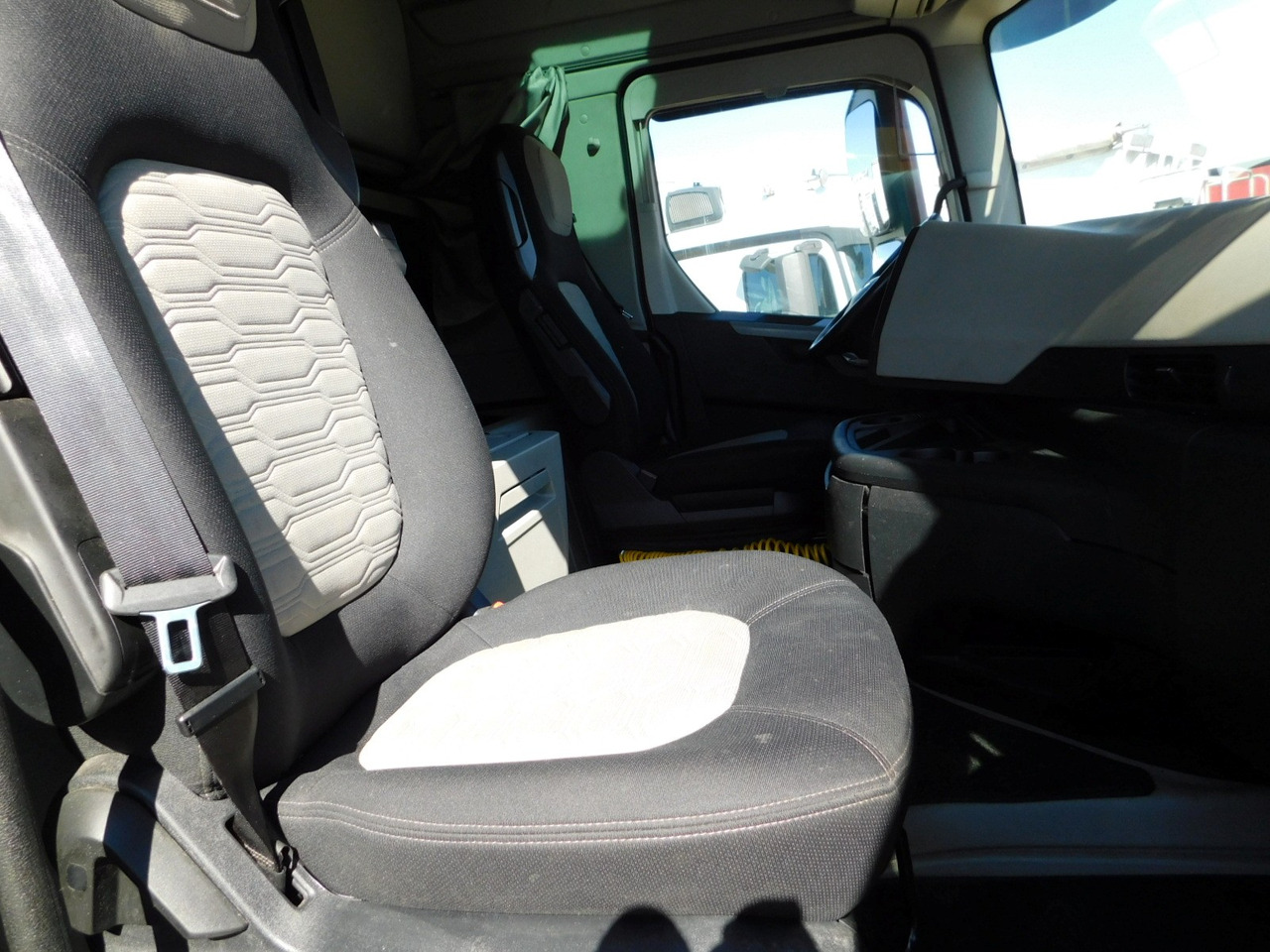 Ford F max 4x2 scab e6 12tx2620 - Tractor: foto 5 Ford F max 4x2 scab e6 12tx2620 - Tractor: foto 5