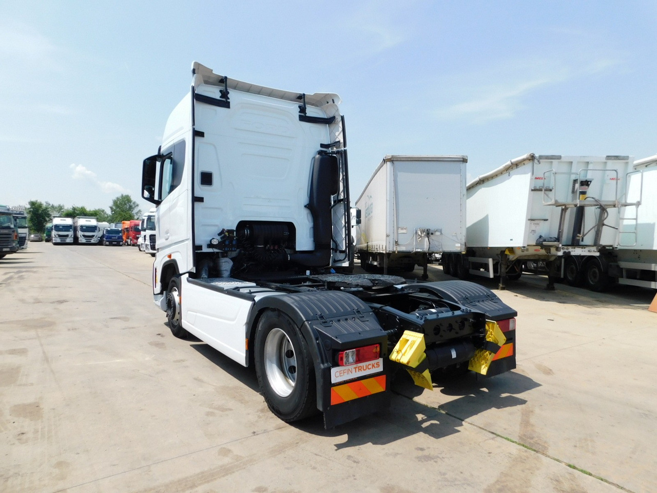 Ford F max 4x2 scab e6 12tx2620 ecotorq - Tractor: foto 4 Ford F max 4x2 scab e6 12tx2620 ecotorq - Tractor: foto 4