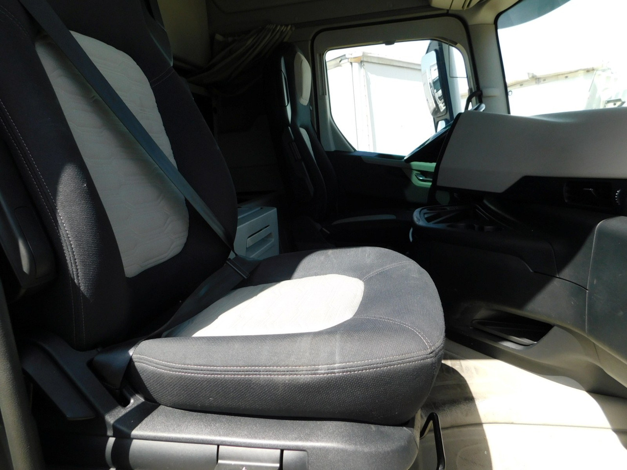 Ford F max chk1 - Tractor: foto 5 Ford F max chk1 - Tractor: foto 5
