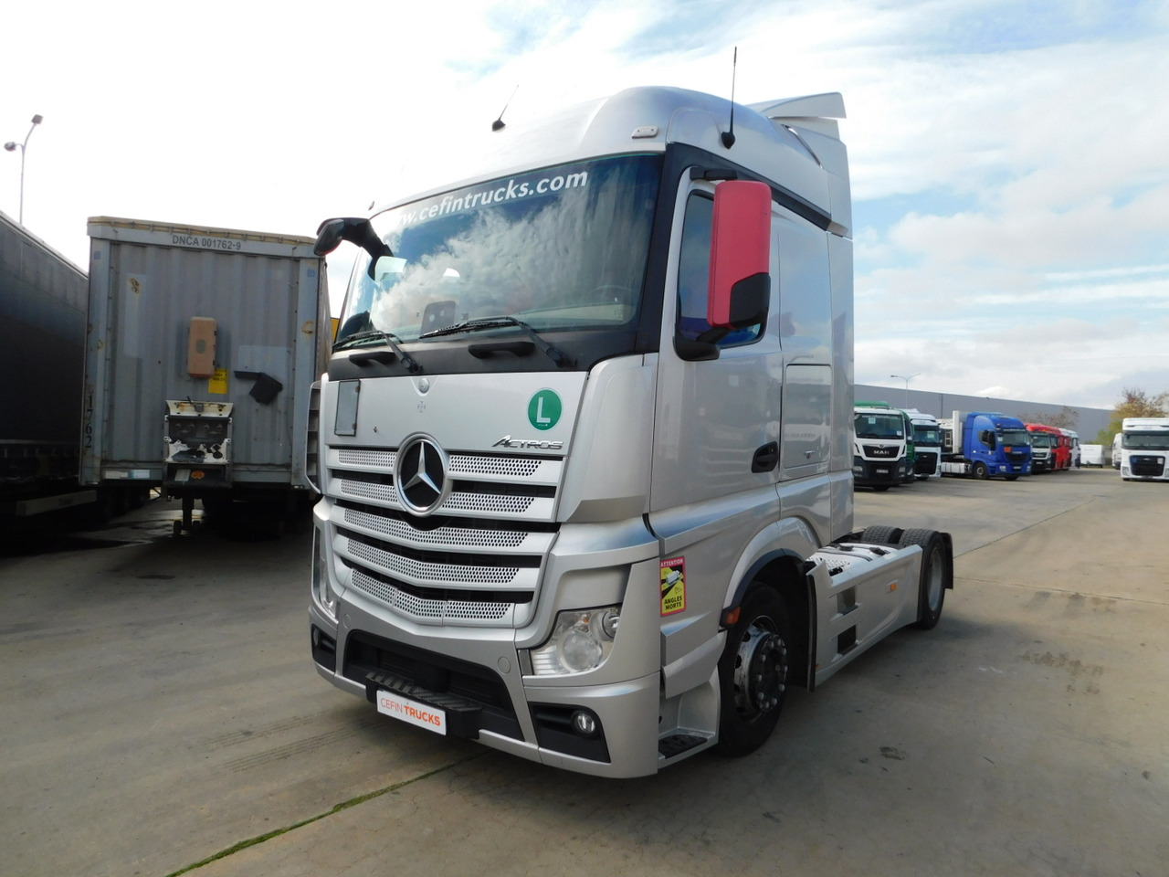 Mercedes Actros - Tractor: foto 1 Mercedes Actros - Tractor: foto 1