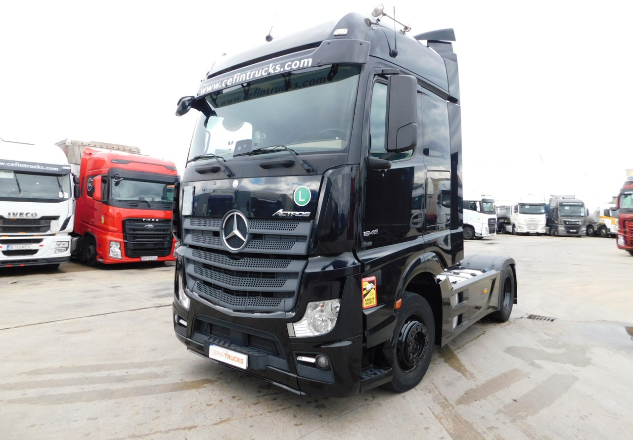 Mercedes Actros - Tractor: foto 1 Mercedes Actros - Tractor: foto 1
