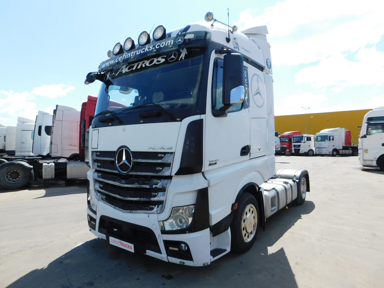 Mercedes Actros - Tractor: foto 1 Mercedes Actros - Tractor: foto 1