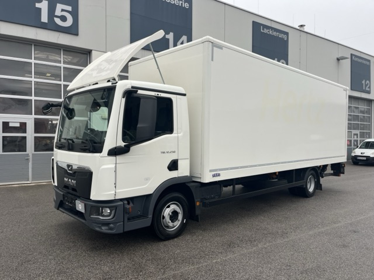 MAN TGL 12.250 4x2 BL CH Euro6 Klima AHK Luftfeder ZV - Caminhão furgão: foto 1 MAN TGL 12.250 4x2 BL CH Euro6 Klima AHK Luftfeder ZV - Caminhão furgão: foto 1