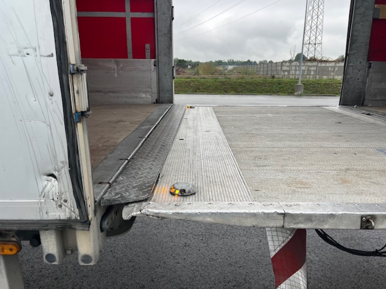 MAN TGM 18.320 4x2 BL Durchladbar - mit Tandemhänger - Caminhão com lona: foto 4 MAN TGM 18.320 4x2 BL Durchladbar - mit Tandemhänger - Caminhão com lona: foto 4