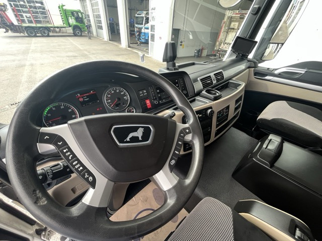 MAN TGS 26.460 6x2-4 Euro6 Klima Navi Luftfeder - Caminhão frigorífico: foto 5 MAN TGS 26.460 6x2-4 Euro6 Klima Navi Luftfeder - Caminhão frigorífico: foto 5