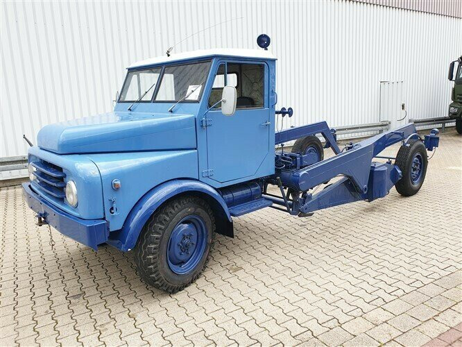AL 28 Ruthmann Hubwagen, 2,5t, 4x2 AL 28 Ruthmann Hubwagen, 2,5t, 4x2 - Caminhão multibenne: foto 1 AL 28 Ruthmann Hubwagen, 2,5t, 4x2 AL 28 Ruthmann Hubwagen, 2,5t, 4x2 - Caminhão multibenne: foto 1