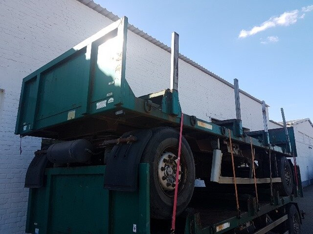 Anhänger Plateau Anhänger Pritsche Plateau, Rungen, 3x vorh. ! - Reboque plataforma/ Caixa aberta: foto 4 Anhänger Plateau Anhänger Pritsche Plateau, Rungen, 3x vorh. ! - Reboque plataforma/ Caixa aberta: foto 4