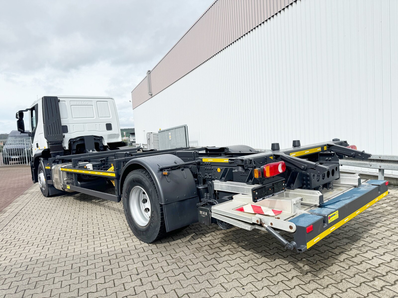 Caminhão Iveco Stralis AT 190 S31FP-CM 4x2 Stralis AT 190 S31FP-CM 4x2, LBW BÄR, Ex-: foto 13