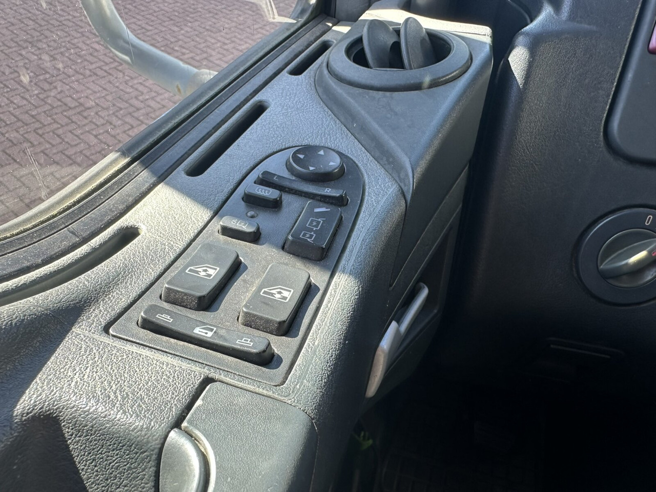 Caminhão MAN TGA 18.360 LL 4x2 TGA 18.360 LL 4x2, Fahrschule: foto 6 Caminhão MAN TGA 18.360 LL 4x2 TGA 18.360 LL 4x2, Fahrschule: foto 6