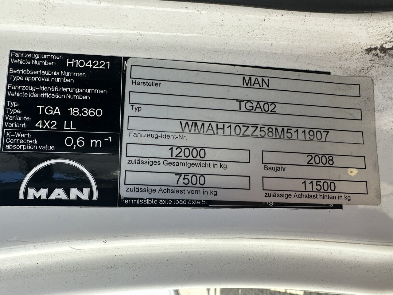 Caminhão MAN TGA 18.360 LL 4x2 TGA 18.360 LL 4x2, Fahrschule: foto 14 Caminhão MAN TGA 18.360 LL 4x2 TGA 18.360 LL 4x2, Fahrschule: foto 14