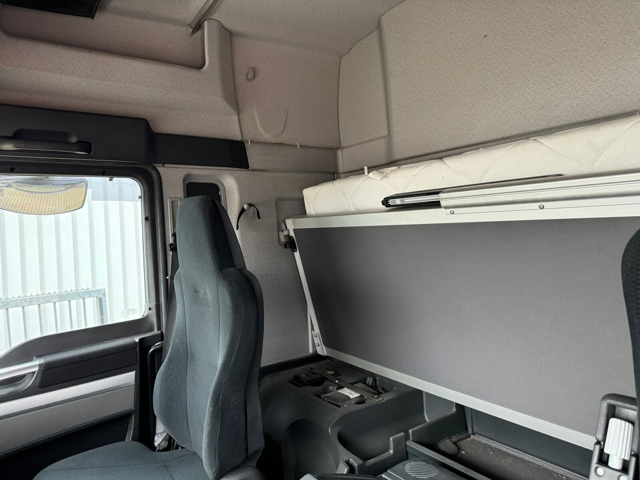 MAN TGX 18.360 4x2 LL TGX 18.360 4x2 LL, XLX-Fahrerhaus - Caminhão: foto 5 MAN TGX 18.360 4x2 LL TGX 18.360 4x2 LL, XLX-Fahrerhaus - Caminhão: foto 5