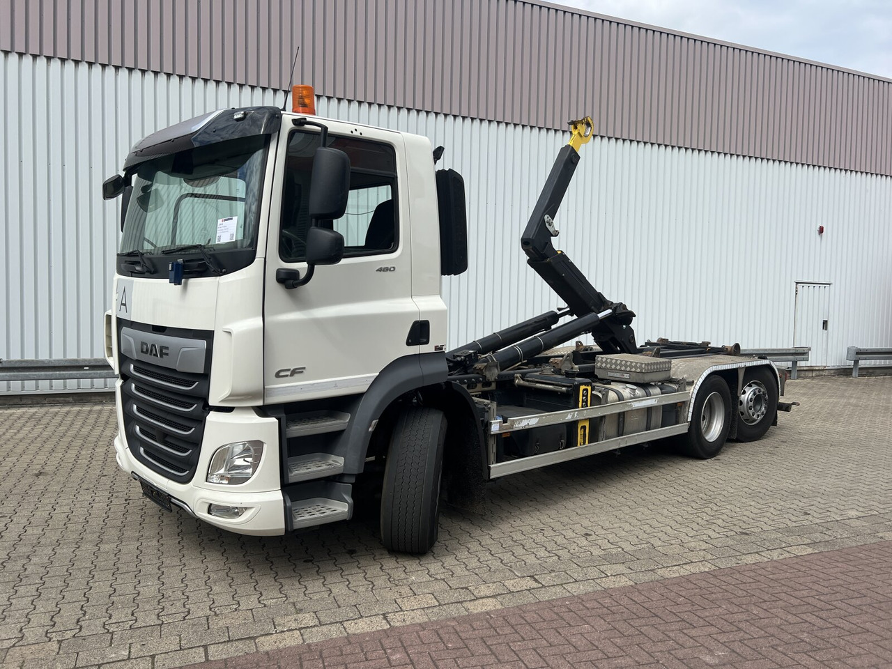 DAF CF 480 6x2 CF 480 6x2, Lenk-/Liftachse - Caminhão polibenne: foto 1 DAF CF 480 6x2 CF 480 6x2, Lenk-/Liftachse - Caminhão polibenne: foto 1