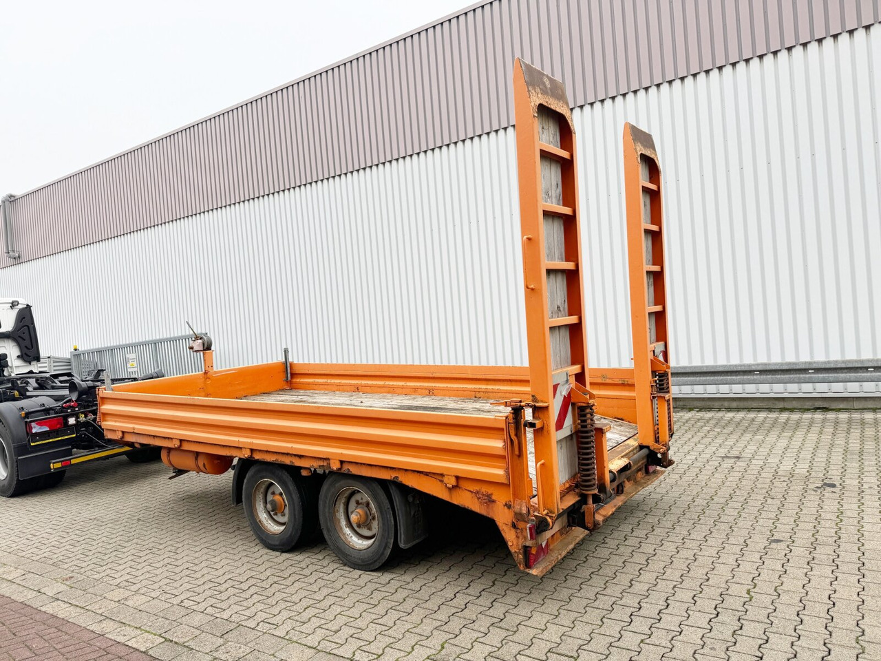 ETUE-TA 10 ETUE-TA 10, Ex , wenig benutzt top Zustand - Reboque baixa: foto 4 ETUE-TA 10 ETUE-TA 10, Ex , wenig benutzt top Zustand - Reboque baixa: foto 4