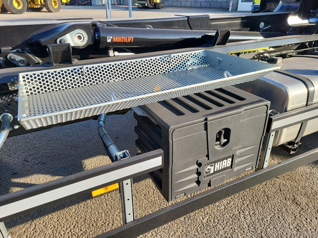 Euro Cargo 180E320 4x2 Euro Cargo 180E320 4x2, HIAB Abroller - Caminhão polibenne: foto 5 Euro Cargo 180E320 4x2 Euro Cargo 180E320 4x2, HIAB Abroller - Caminhão polibenne: foto 5