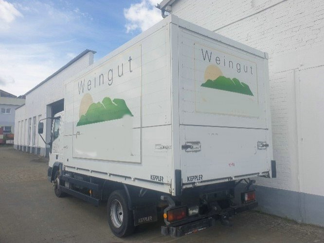 Euro Cargo ML 75E14 4x2 Euro Cargo ML 75E14 4x2 Getränkekoffer, 6-Zylinder-Motor - Caminhão furgão: foto 5 Euro Cargo ML 75E14 4x2 Euro Cargo ML 75E14 4x2 Getränkekoffer, 6-Zylinder-Motor - Caminhão furgão: foto 5