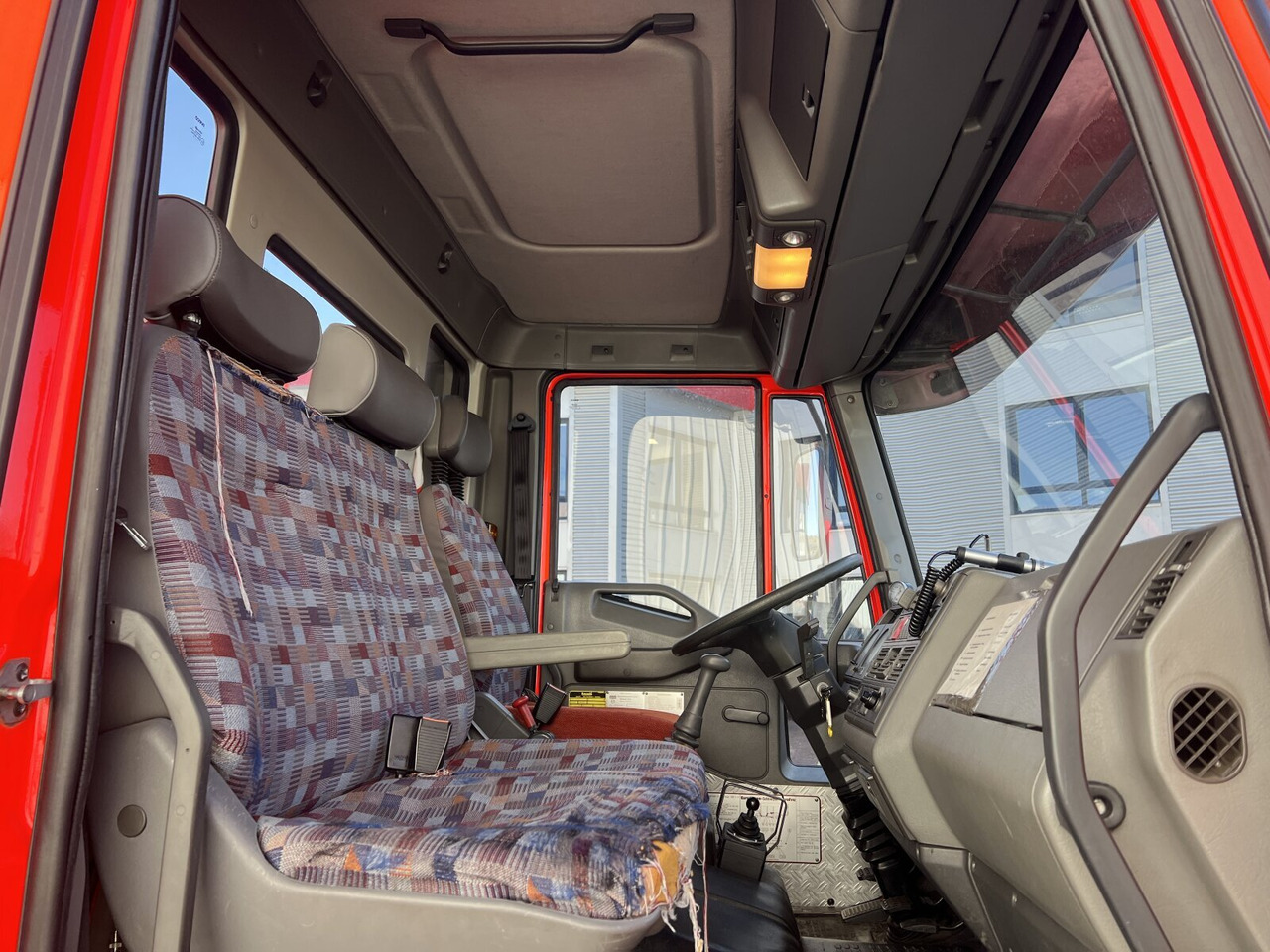 FF 95 E 18 WR 4x4 FF 95 E 18 WR 4x4, 6000l Wassertank - Caminhão tanque: foto 3 FF 95 E 18 WR 4x4 FF 95 E 18 WR 4x4, 6000l Wassertank - Caminhão tanque: foto 3