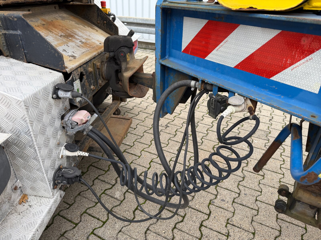 Faehndrich AG TKS-Z13 Asphaltkocher Faehndrich AG TKS-Z13 Asphaltkocher - Distribuidor de asfalto: foto 4 Faehndrich AG TKS-Z13 Asphaltkocher Faehndrich AG TKS-Z13 Asphaltkocher - Distribuidor de asfalto: foto 4