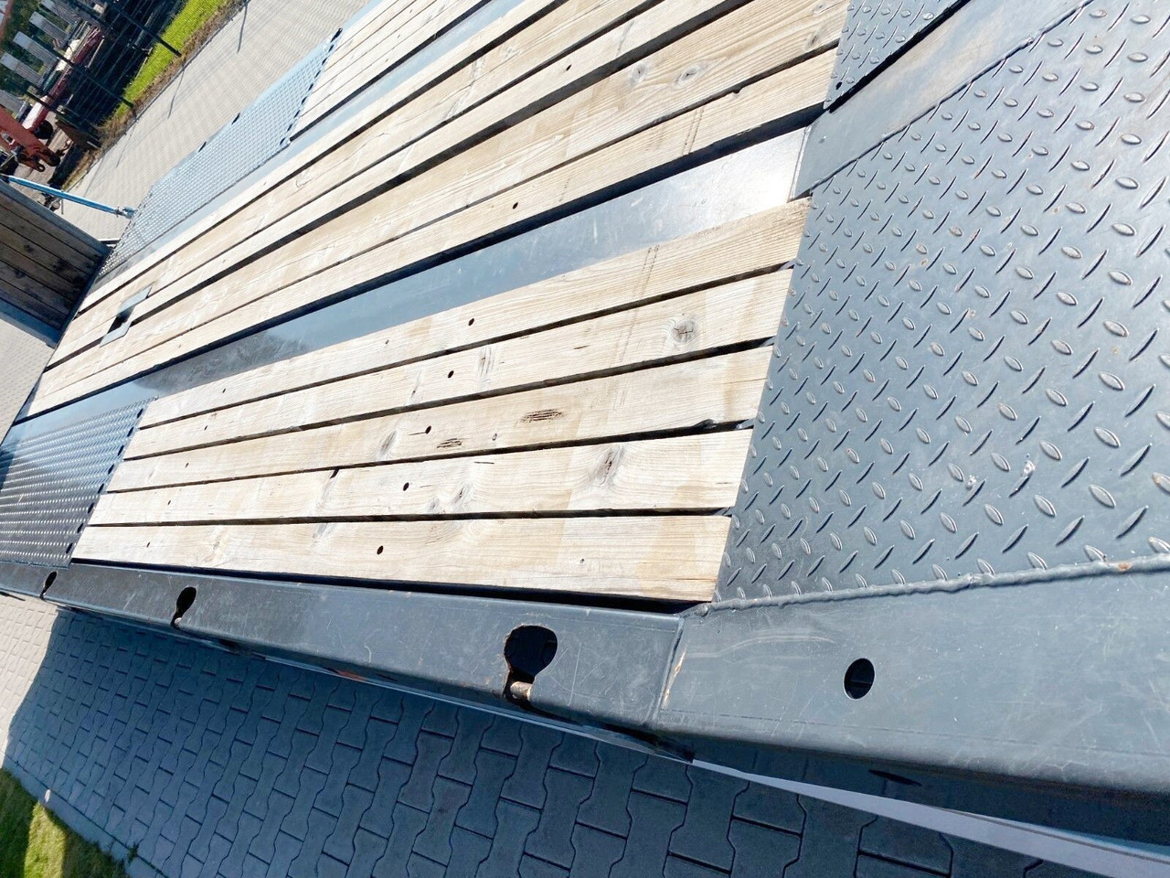 Locação de Fliegl DTS-S 300 DTS-S 300, verbreiterbar auf 3,05m Fliegl DTS-S 300 DTS-S 300, verbreiterbar auf 3,05m: foto 7