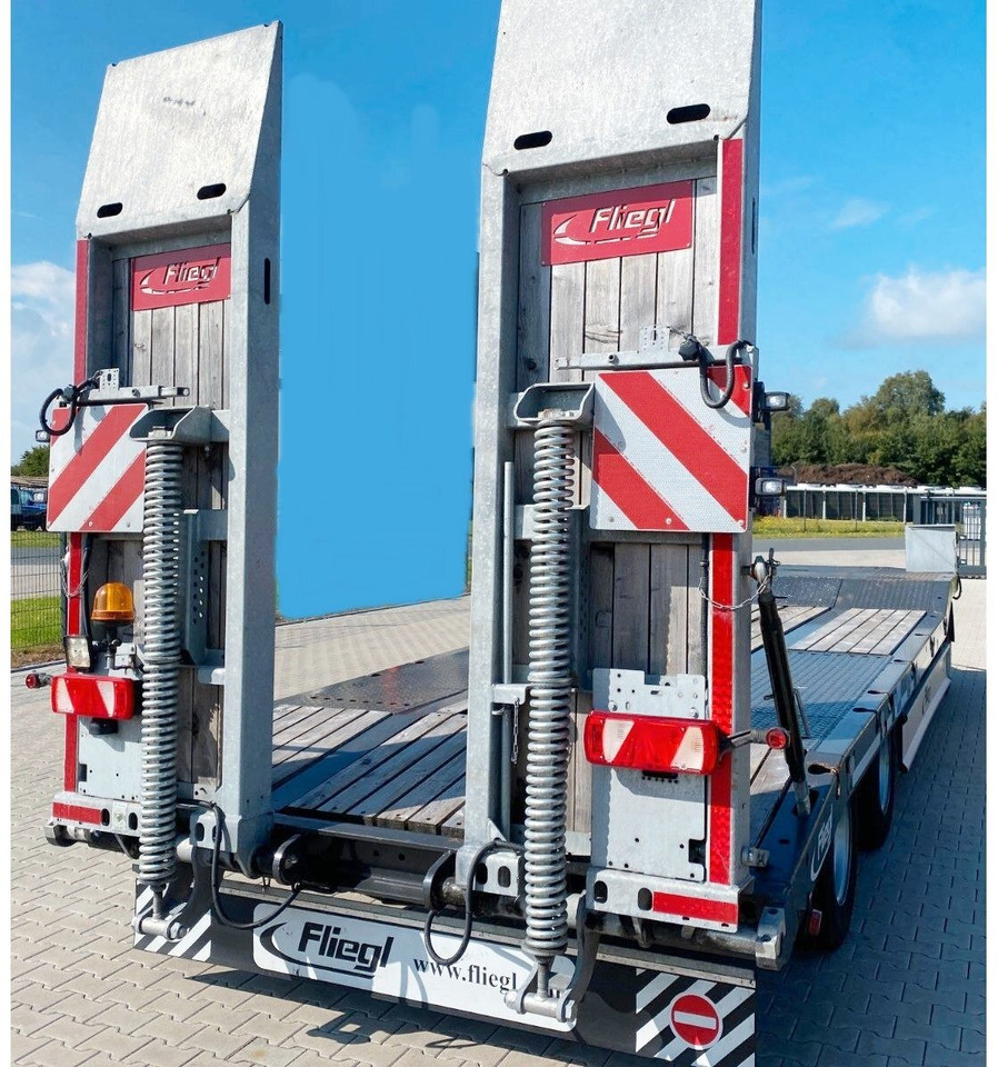 Fliegl DTS-S 300 DTS-S 300, verbreiterbar auf 3,05m - Reboque baixa: foto 2 Fliegl DTS-S 300 DTS-S 300, verbreiterbar auf 3,05m - Reboque baixa: foto 2