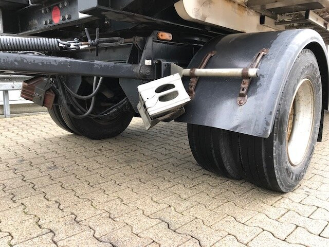 HDK 1860 HDK 1860 Hinterkippmulde ca. 28m³ mit Seperatmotor, eigene Hydraulik - Reboque basculante: foto 4 HDK 1860 HDK 1860 Hinterkippmulde ca. 28m³ mit Seperatmotor, eigene Hydraulik - Reboque basculante: foto 4