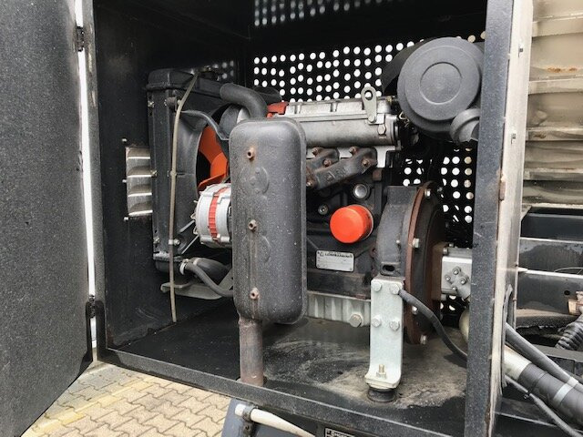 Reboque basculante HDK 1860 HDK 1860 Hinterkippmulde ca. 28m³ mit Seperatmotor, eigene Hydraulik: foto 15