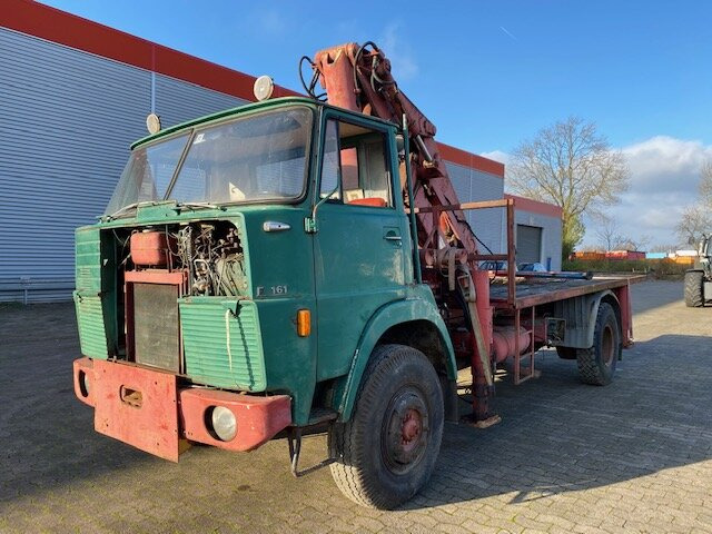 HENSCHEL F 161 AK 4x4 HENSCHEL F 161 AK 4x4 mit Kran Atlas AK 5007 - Caminhão grua: foto 1 HENSCHEL F 161 AK 4x4 HENSCHEL F 161 AK 4x4 mit Kran Atlas AK 5007 - Caminhão grua: foto 1