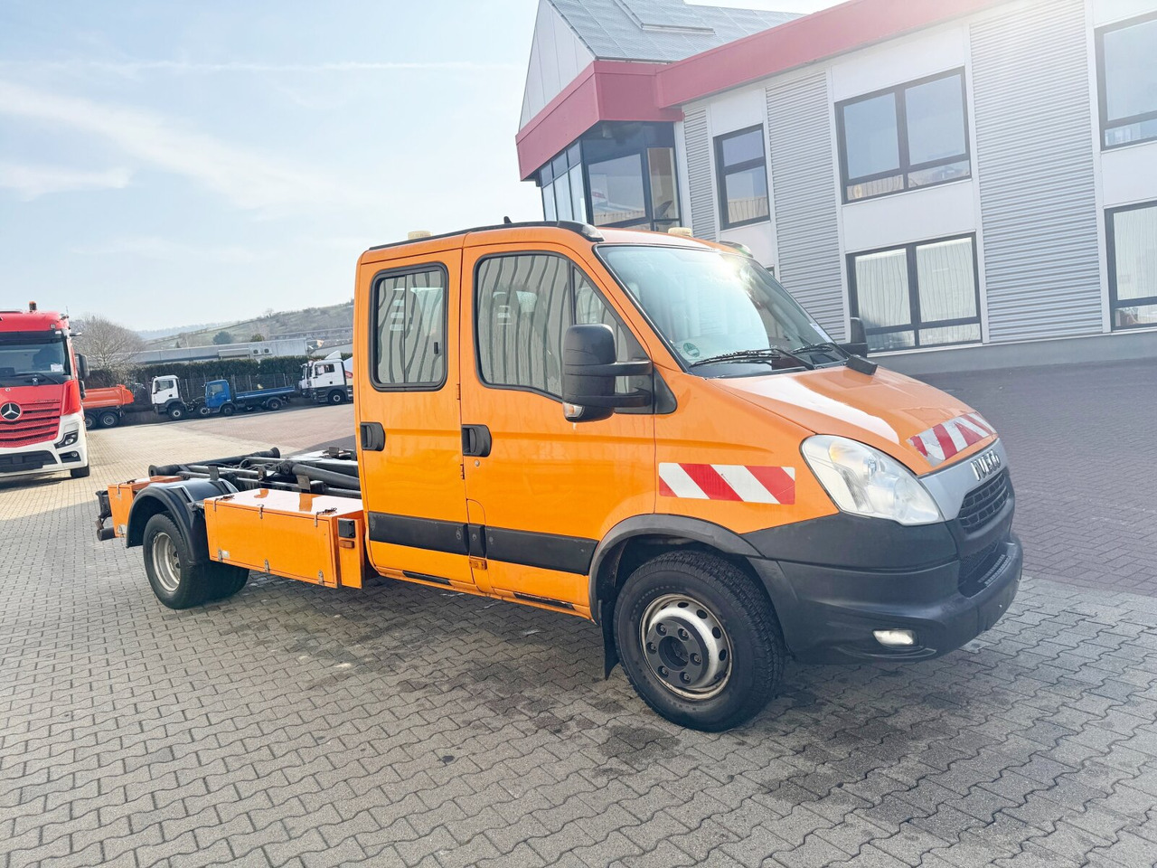 Iveco Daily 70C17 4x2 Doka Daily 70C17 4x2 Doka, EEV, City-Abroller - Caminhão polibenne: foto 5 Iveco Daily 70C17 4x2 Doka Daily 70C17 4x2 Doka, EEV, City-Abroller - Caminhão polibenne: foto 5
