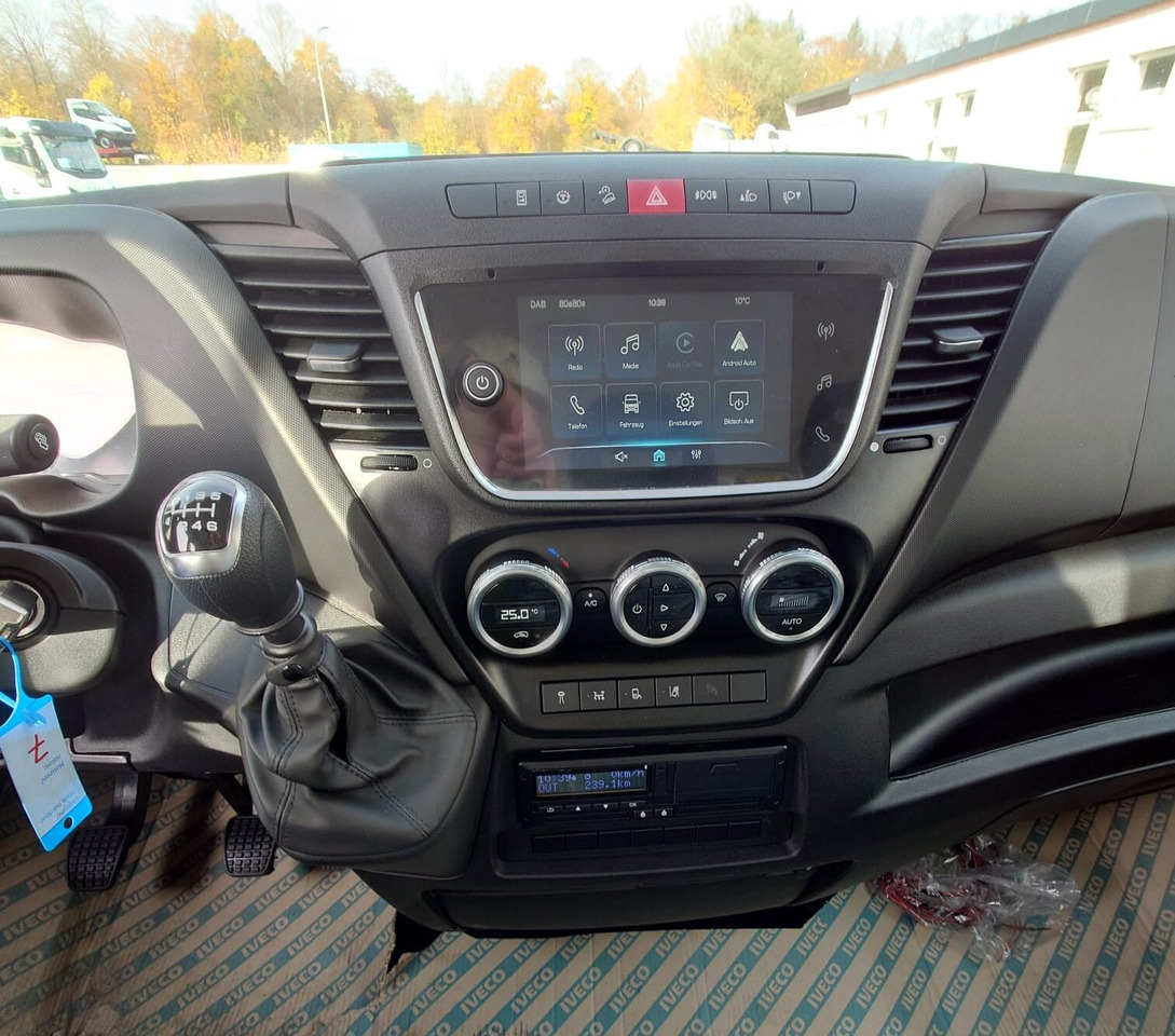 Iveco Daily 72C18H/P DK 4x2 Daily 72C18H/P DK 4x2, Nebenantrieb - Caminhão chassi: foto 3 Iveco Daily 72C18H/P DK 4x2 Daily 72C18H/P DK 4x2, Nebenantrieb - Caminhão chassi: foto 3