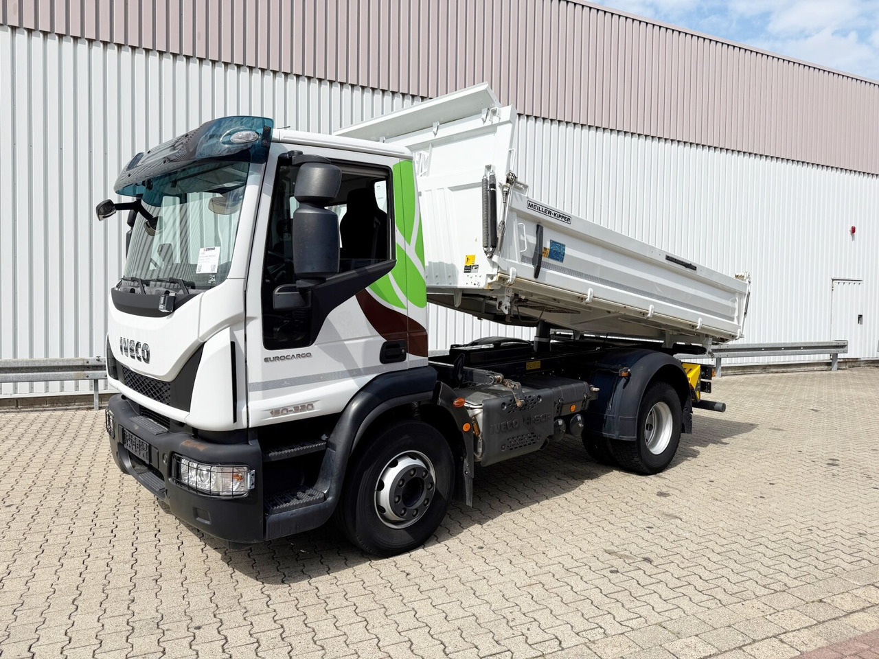 Iveco EuroCargo 150E32 K 4x2 EuroCargo 150E32 K 4x2, Meiller Kipper, 2x AHK - Caminhão basculante: foto 1 Iveco EuroCargo 150E32 K 4x2 EuroCargo 150E32 K 4x2, Meiller Kipper, 2x AHK - Caminhão basculante: foto 1