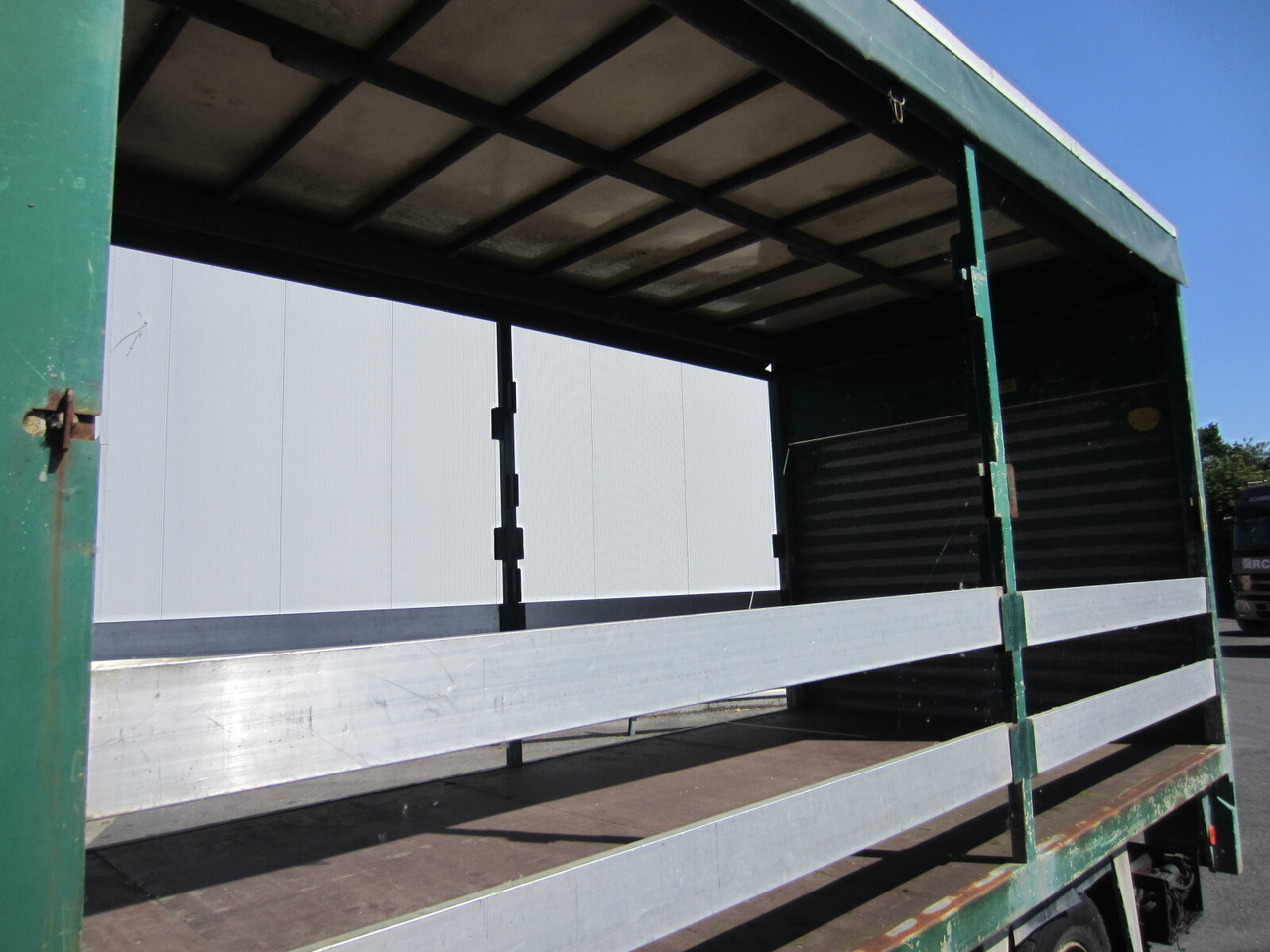 Caminhão furgão Iveco EuroCargo 80E 15/85: foto 11