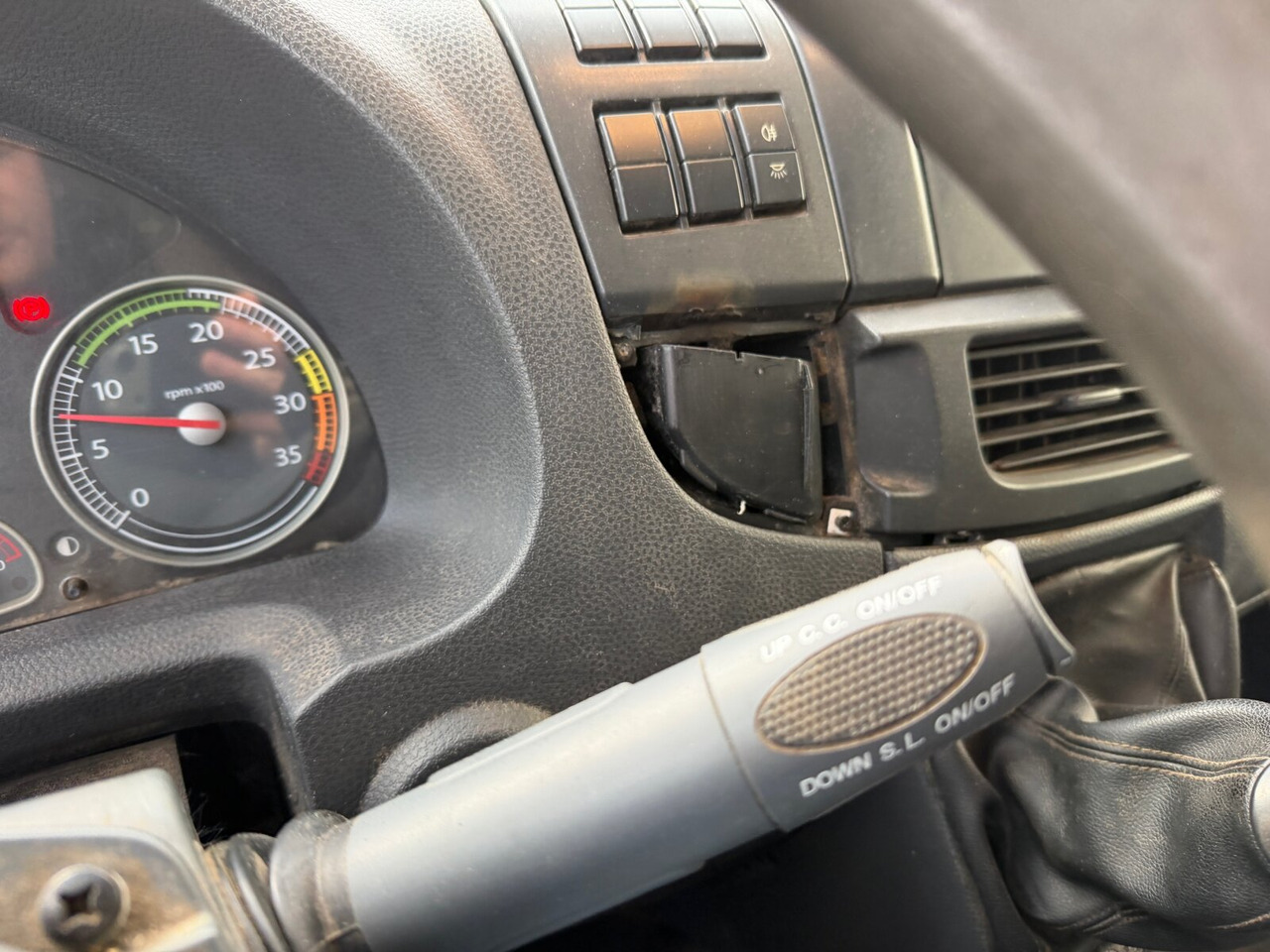 Iveco EuroCargo ML75E16 4x2 EuroCargo ML75E16 4x2, City-Abroller - Caminhão polibenne: foto 5 Iveco EuroCargo ML75E16 4x2 EuroCargo ML75E16 4x2, City-Abroller - Caminhão polibenne: foto 5