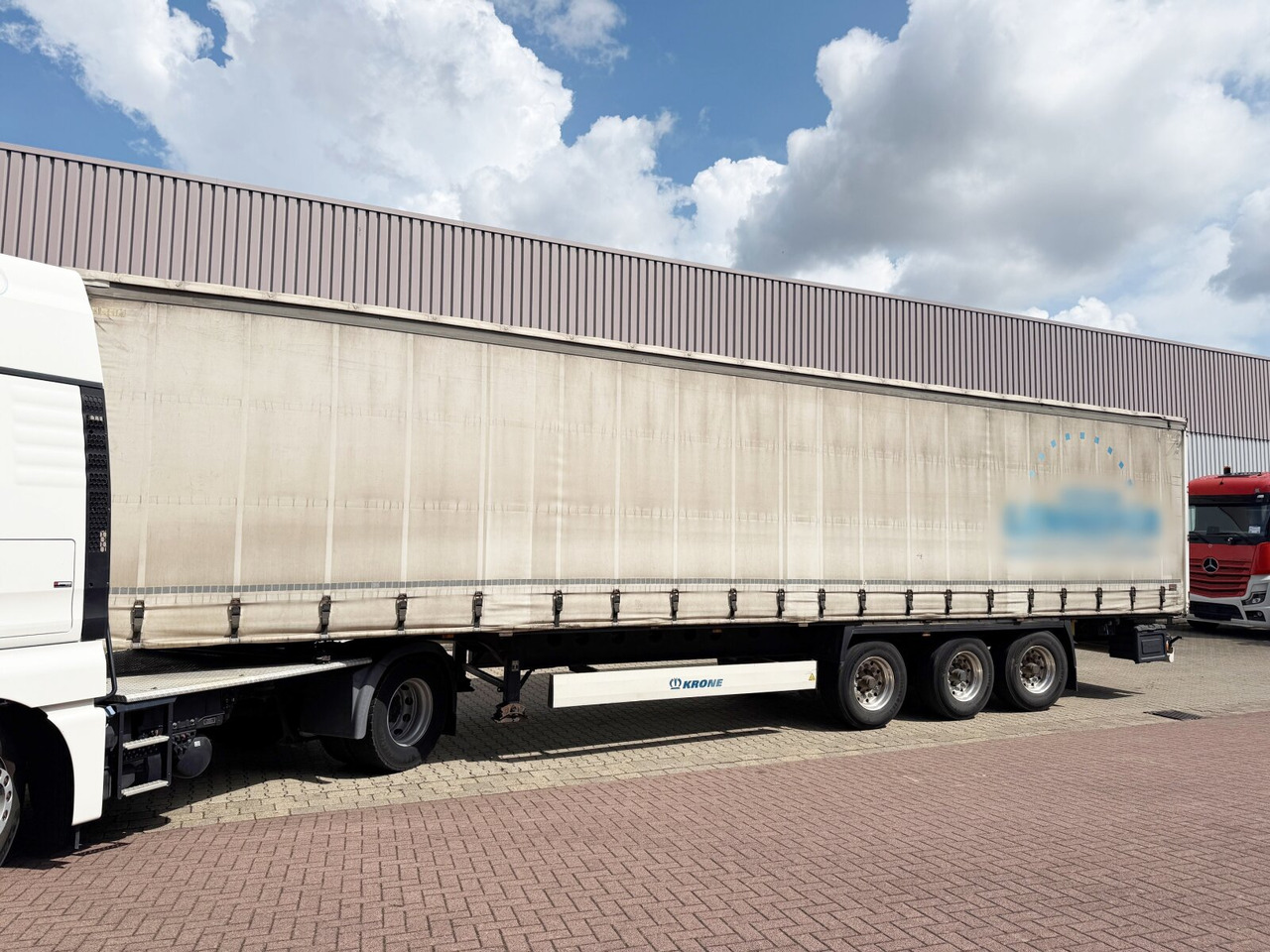 Krone SDP 27 eLCL10-CS Coil Liner SDP 27 eLCL10-CS Coil Liner, Coilmulde, Liftachse, Nachlauflenkachse, Edscha - Semi-reboque plataforma/ Caixa aberta: foto 1 Krone SDP 27 eLCL10-CS Coil Liner SDP 27 eLCL10-CS Coil Liner, Coilmulde, Liftachse, Nachlauflenkachse, Edscha - Semi-reboque plataforma/ Caixa aberta: foto 1