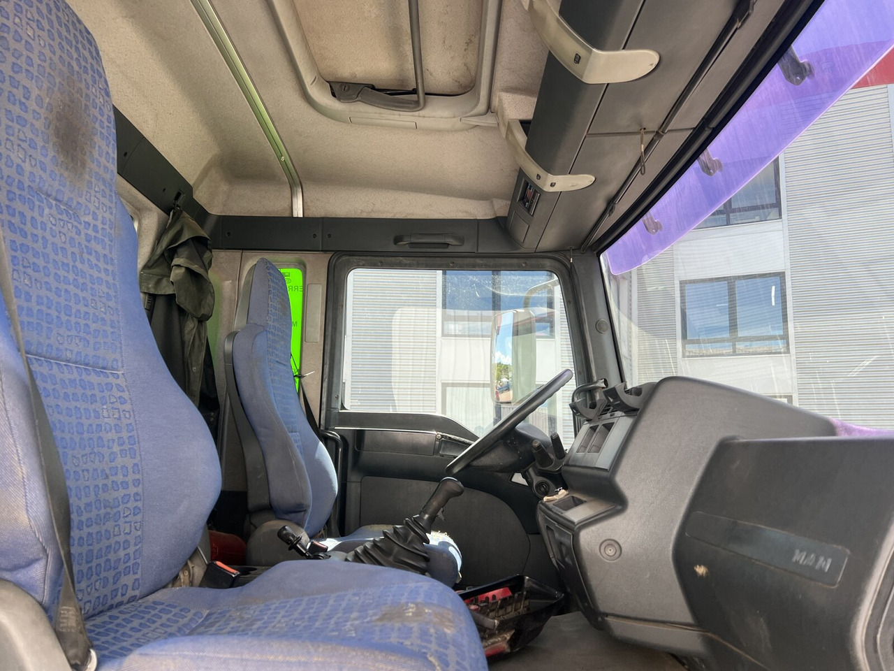 MAN TGA 26.363/410 6x4 BB TGA 26.363/410 6x4 BB, 2-S-Alukipper - Caminhão basculante, Caminhão grua: foto 3 MAN TGA 26.363/410 6x4 BB TGA 26.363/410 6x4 BB, 2-S-Alukipper - Caminhão basculante, Caminhão grua: foto 3