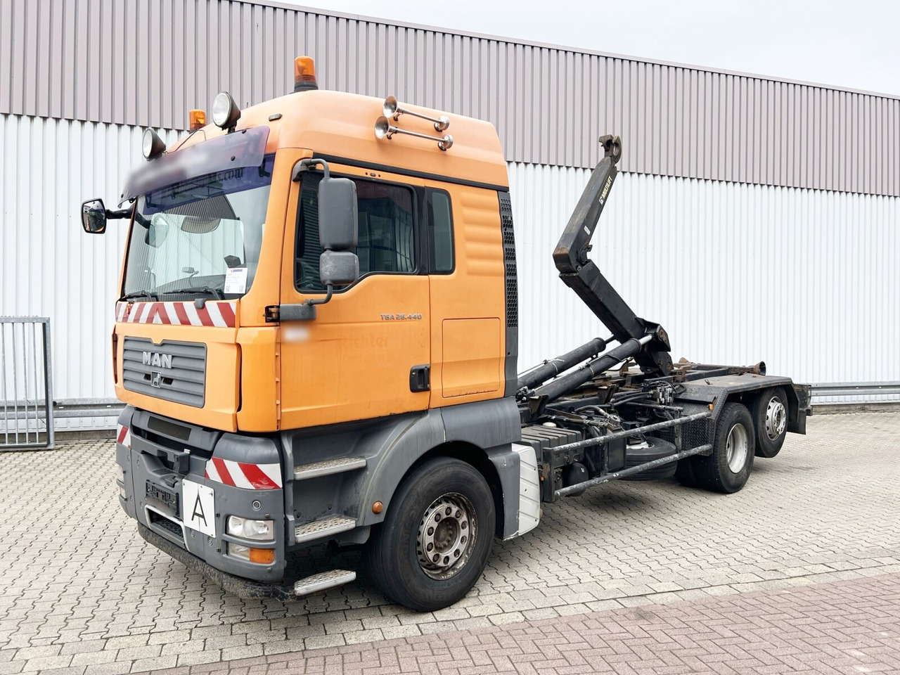 MAN TGA 26.440 6X2-2 BL TGA 26.440 6X2-2 BL, Liftachse - Caminhão polibenne: foto 1 MAN TGA 26.440 6X2-2 BL TGA 26.440 6X2-2 BL, Liftachse - Caminhão polibenne: foto 1