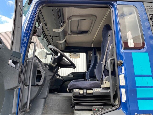 MAN TGA 35.480 8x4-4 BL TGA 35.480 8x4-4 BL, Lift-/Lenkachse - Caminhão chassi: foto 3 MAN TGA 35.480 8x4-4 BL TGA 35.480 8x4-4 BL, Lift-/Lenkachse - Caminhão chassi: foto 3