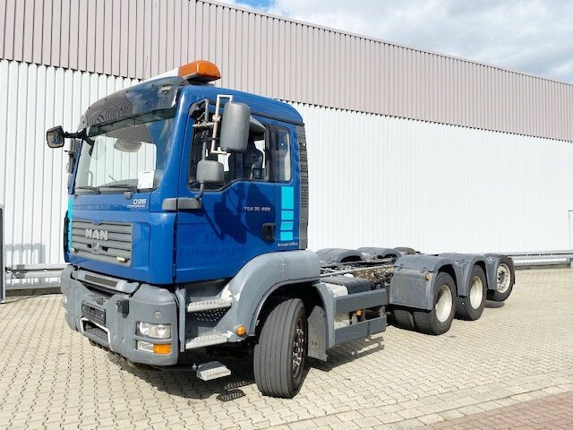 MAN TGA 35.480 8x4-4 BL TGA 35.480 8x4-4 BL, Lift-/Lenkachse - Caminhão chassi: foto 1 MAN TGA 35.480 8x4-4 BL TGA 35.480 8x4-4 BL, Lift-/Lenkachse - Caminhão chassi: foto 1