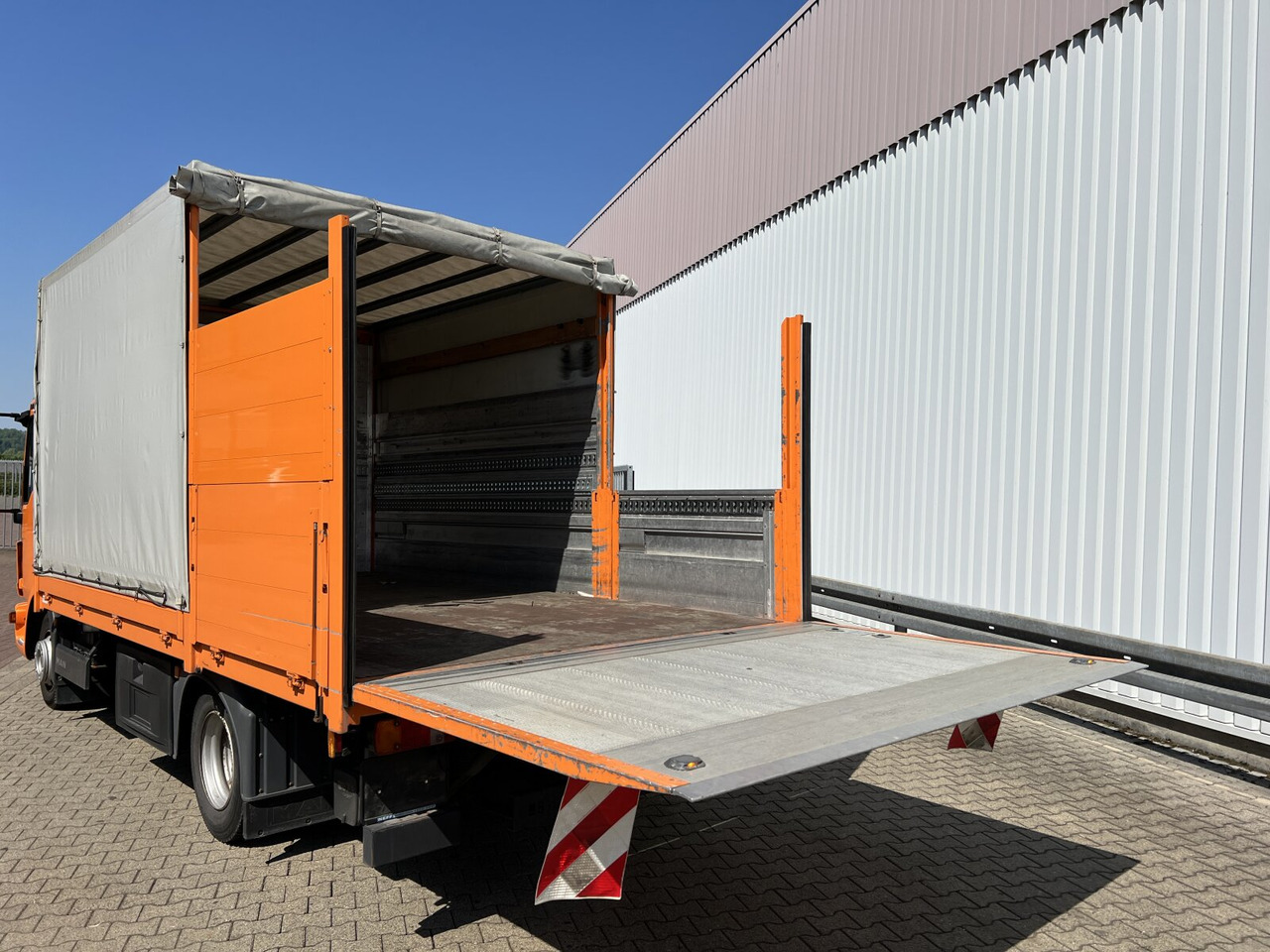 Locação de MAN TGL 7.180 4X2 BL TGL 7.180 4X2 BL mit LBW BÄR MAN TGL 7.180 4X2 BL TGL 7.180 4X2 BL mit LBW BÄR: foto 12