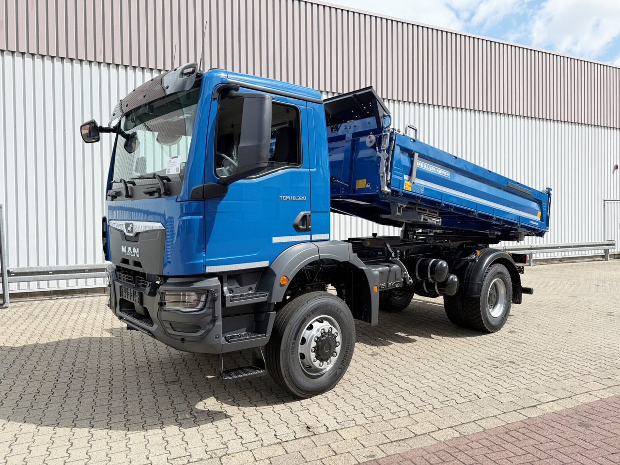 MAN TGM 18.320 4x4 BB CH TGM 18.320 4x4 BB CH, Navi, Meiller Trigenius - Caminhão basculante: foto 1 MAN TGM 18.320 4x4 BB CH TGM 18.320 4x4 BB CH, Navi, Meiller Trigenius - Caminhão basculante: foto 1