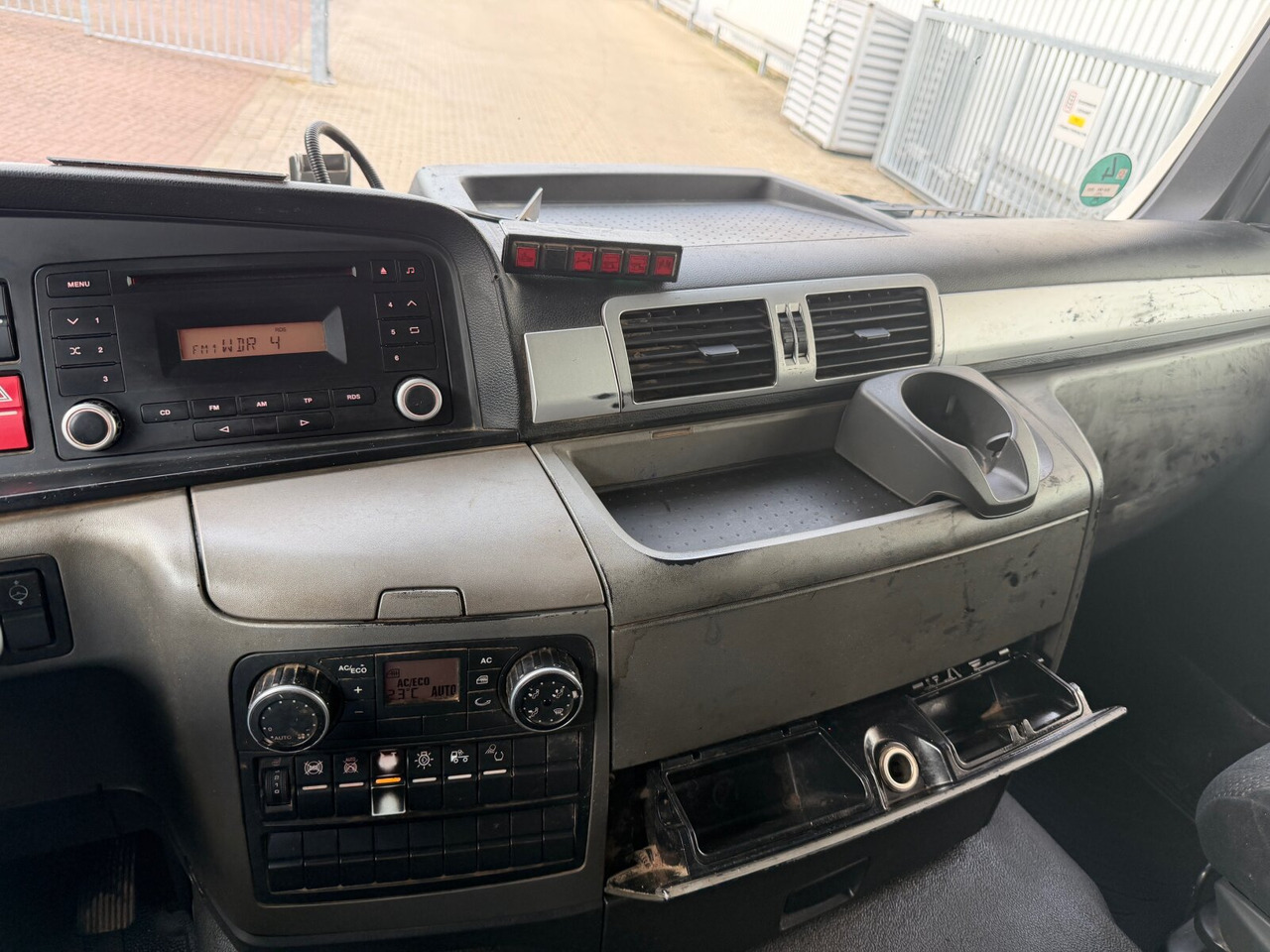 MAN TGS 18.360 4X2 BL TGS 18.360 4X2 BL, Hyva 10.45 S, Teleskopabrollanlage - Caminhão polibenne: foto 5 MAN TGS 18.360 4X2 BL TGS 18.360 4X2 BL, Hyva 10.45 S, Teleskopabrollanlage - Caminhão polibenne: foto 5