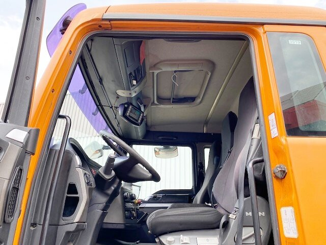 MAN TGS 26.320 6x2-4 BL TGS 26.320 6x2-4 BL, Lenkachse, Haller X2, Zöller-Schüttung - Caminhão de lixo: foto 4 MAN TGS 26.320 6x2-4 BL TGS 26.320 6x2-4 BL, Lenkachse, Haller X2, Zöller-Schüttung - Caminhão de lixo: foto 4