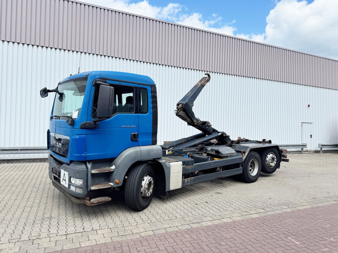 MAN TGS 26.400 6x2-4 BL TGS 26.400 6x2-4 BL, Lenk-/Liftachse, Schub-Knick - Caminhão polibenne: foto 1 MAN TGS 26.400 6x2-4 BL TGS 26.400 6x2-4 BL, Lenk-/Liftachse, Schub-Knick - Caminhão polibenne: foto 1