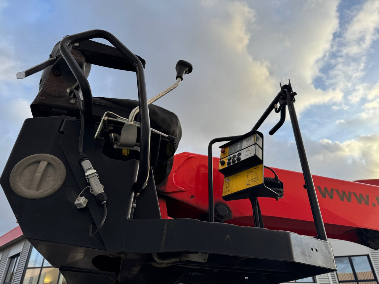 MAN TGS 26.420 6x2-4 LL TGS 26.420 6x2-4 LL, Navi, Lenk-/Liftachse, Heckkran Palfinger PK20.501L TEC - Caminhão grua, Camião de caixa aberta/ Plataforma: foto 3 MAN TGS 26.420 6x2-4 LL TGS 26.420 6x2-4 LL, Navi, Lenk-/Liftachse, Heckkran Palfinger PK20.501L TEC - Caminhão grua, Camião de caixa aberta/ Plataforma: foto 3