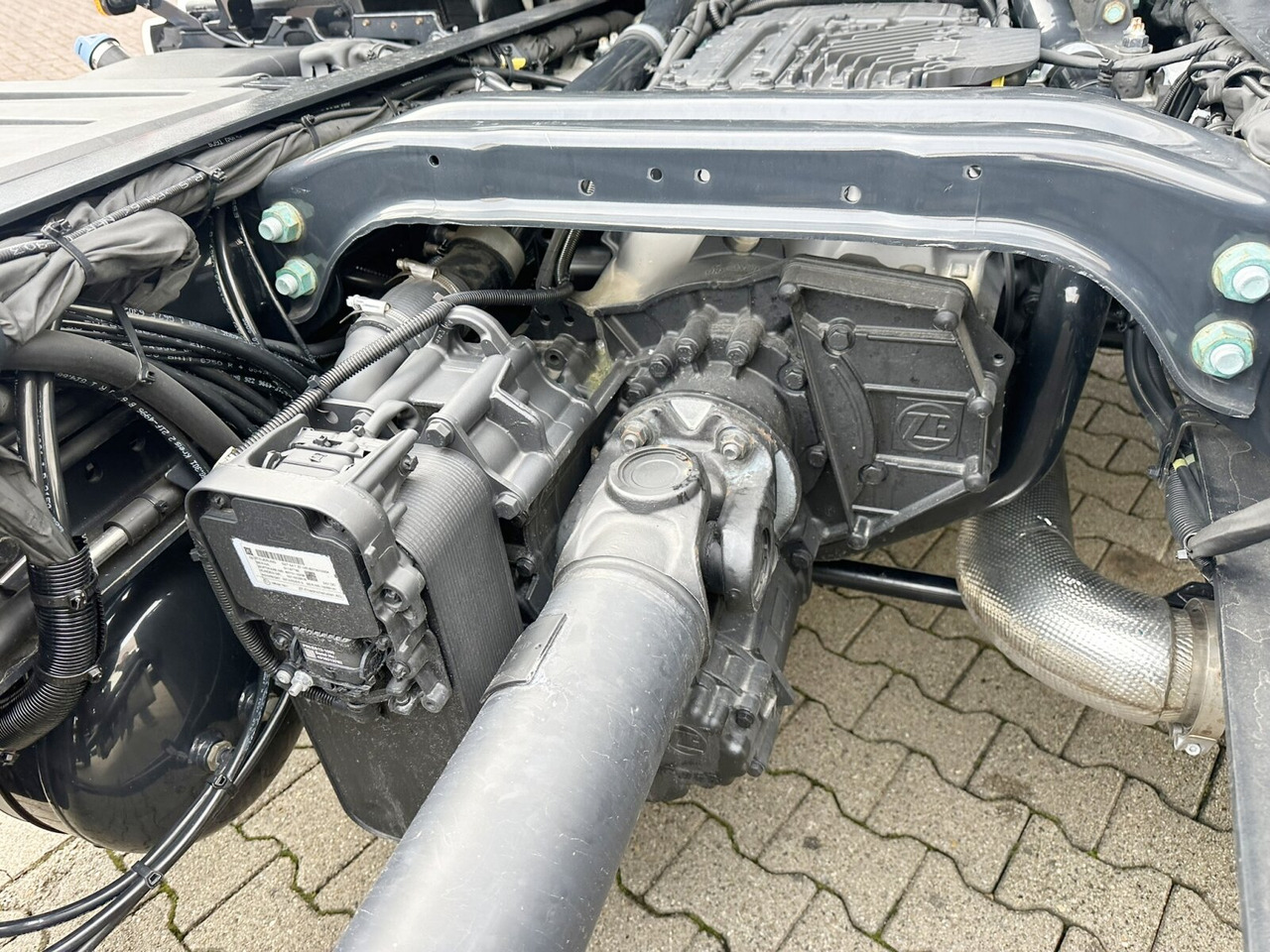 MAN TGS 26.480 6x2-4 LL TGS 26.480 6x2-4 LL, Retarder, Lenk-/Liftachse, Standklima - Caminhão chassi: foto 5 MAN TGS 26.480 6x2-4 LL TGS 26.480 6x2-4 LL, Retarder, Lenk-/Liftachse, Standklima - Caminhão chassi: foto 5