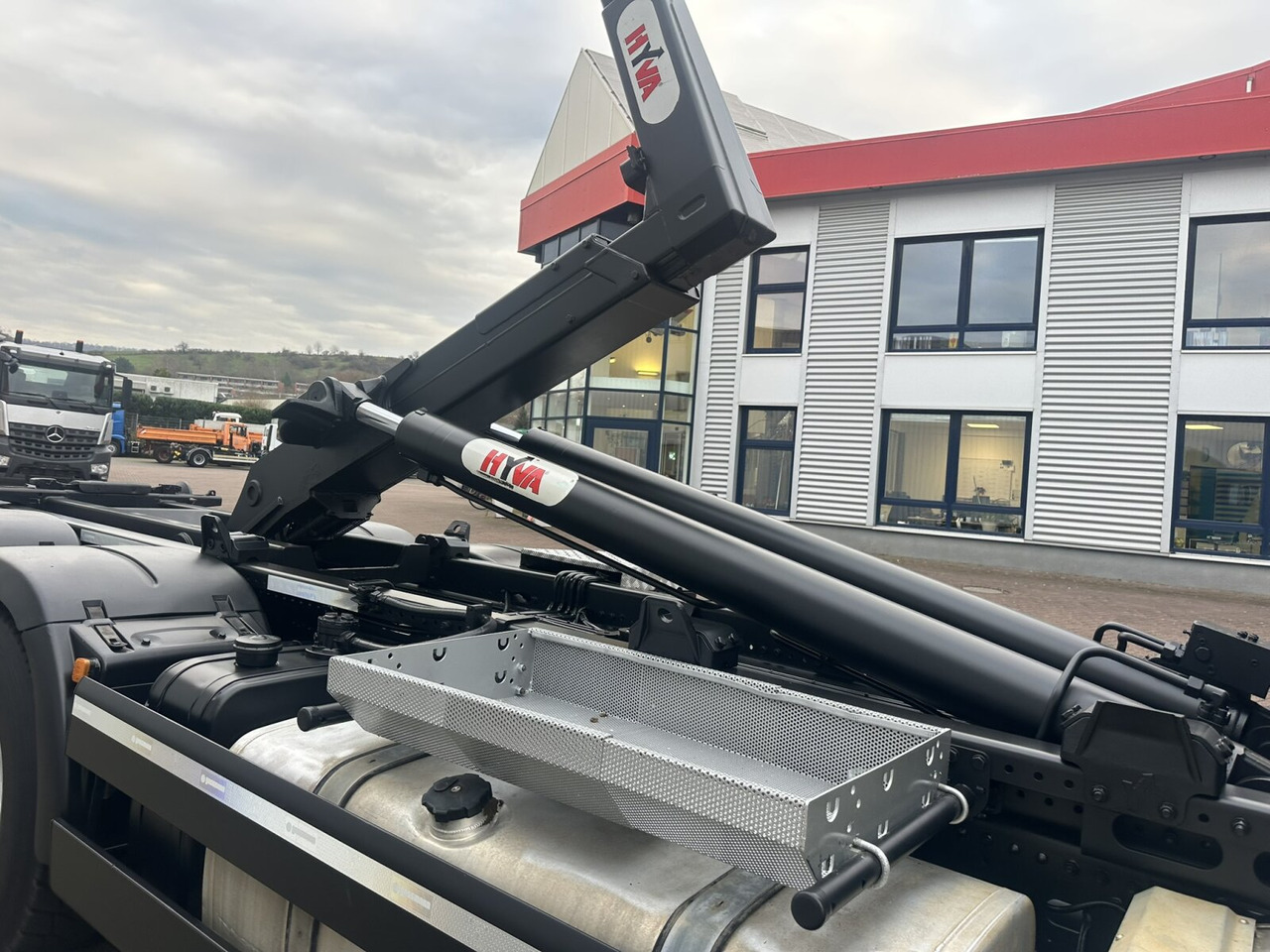 MAN TGS 26.480 6x4 BL TGS 26.480 6x4 BL, Motorabtrieb, Navi, Intarder, Hyva 20.60 S - Caminhão polibenne: foto 5 MAN TGS 26.480 6x4 BL TGS 26.480 6x4 BL, Motorabtrieb, Navi, Intarder, Hyva 20.60 S - Caminhão polibenne: foto 5