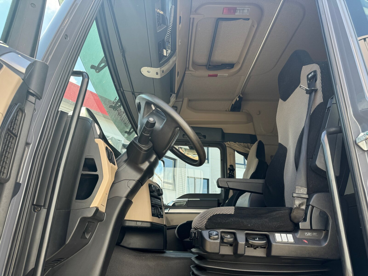 MAN TGS 26.500 6X4H-4 BL TGS 26.500 6X4H-4 BL, PriTarder, HydroDrive, Lenk-/Lift, Heckkran Epsilon M130Z83 - Caminhão florestal, Caminhão grua: foto 3 MAN TGS 26.500 6X4H-4 BL TGS 26.500 6X4H-4 BL, PriTarder, HydroDrive, Lenk-/Lift, Heckkran Epsilon M130Z83 - Caminhão florestal, Caminhão grua: foto 3