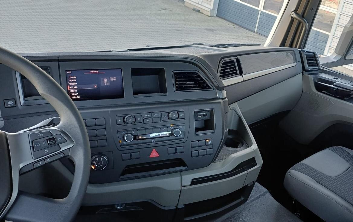 MAN TGS 33.440 6x6 BB CH TGS 33.440 6x6 BB CH, Hohe Bauart, Nebenantrieb - Caminhão chassi: foto 5 MAN TGS 33.440 6x6 BB CH TGS 33.440 6x6 BB CH, Hohe Bauart, Nebenantrieb - Caminhão chassi: foto 5