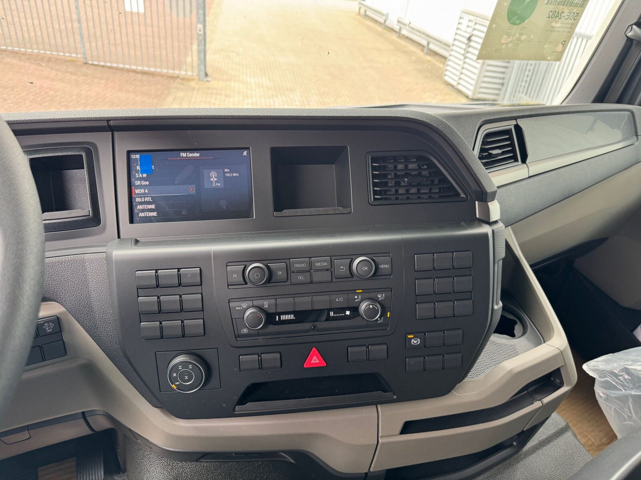 MAN TGS 33.480 6x6 BB CH TGS 33.480 6x6 BB CH, Hohe Bauart, Nebenantrieb - Caminhão chassi: foto 5 MAN TGS 33.480 6x6 BB CH TGS 33.480 6x6 BB CH, Hohe Bauart, Nebenantrieb - Caminhão chassi: foto 5