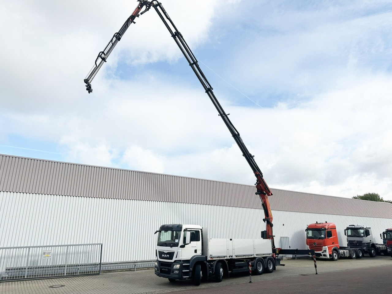 Caminhão grua, Camião de caixa aberta/ Plataforma MAN TGS 35.440 8x4 BL TGS 35.440 8x4 BL, Navi, Heckkran Palfinger PK42002 SH-F + Jip PJ 060 B, 24,9m-730kg, Funk: foto 9